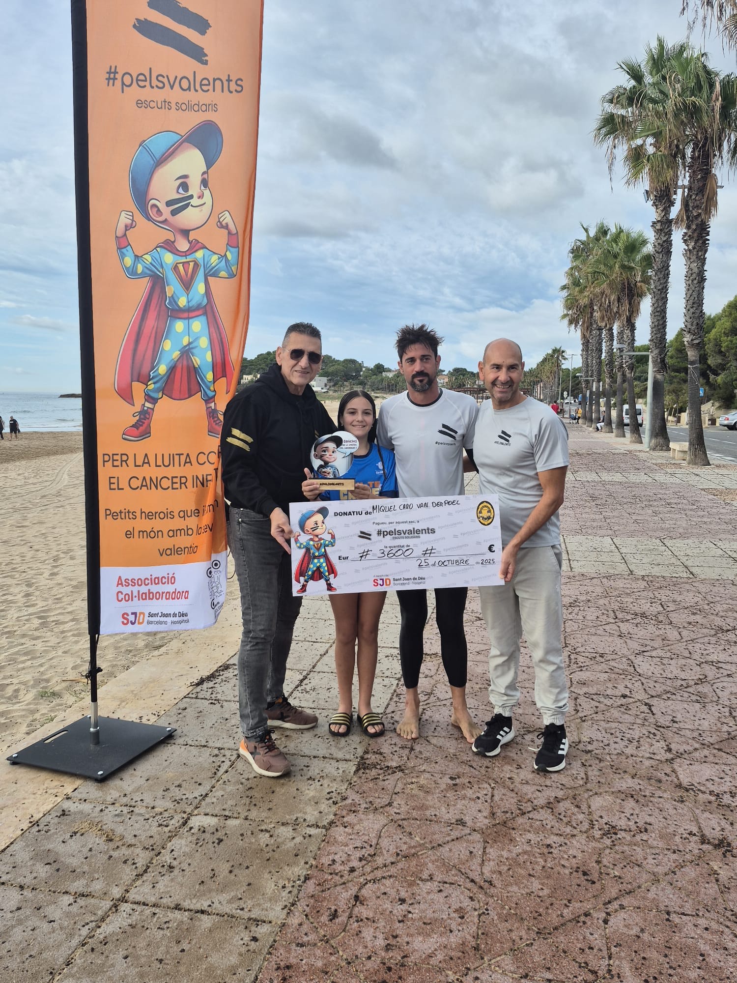 EN MIGUEL CARO, RECAPTA 3600€ PER A L'ASSOCIACIÓ PELS VALENTS